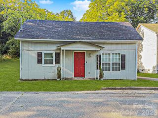409 W Norment Avenue, Gastonia, NC 28052