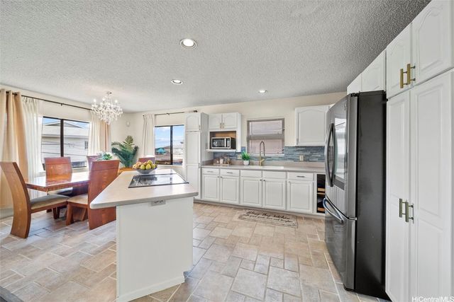 45-29 Waikalualoko Loop B, Kaneohe, HI 96744