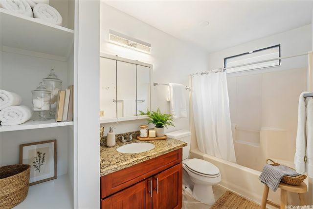 45-29 Waikalualoko Loop B, Kaneohe, HI 96744