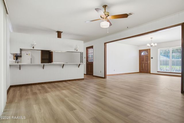 203 Thomas Nolan Drive, Lafayette, LA 70508