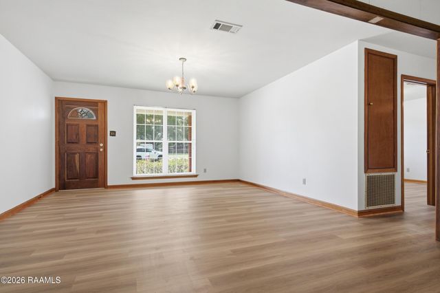 203 Thomas Nolan Drive, Lafayette, LA 70508