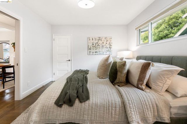 5641 Miles Ave, Oakland, CA 94618