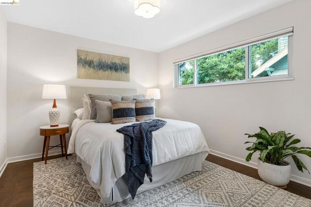 5641 Miles Ave, Oakland, CA 94618