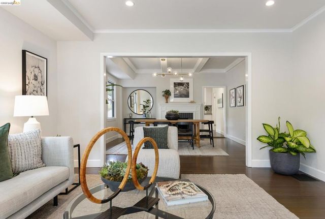 5641 Miles Ave, Oakland, CA 94618