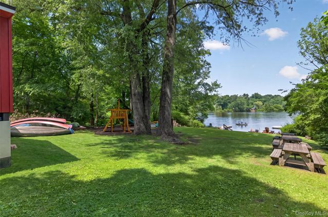 3112 Donald Court, Mohegan Lake, NY 10547