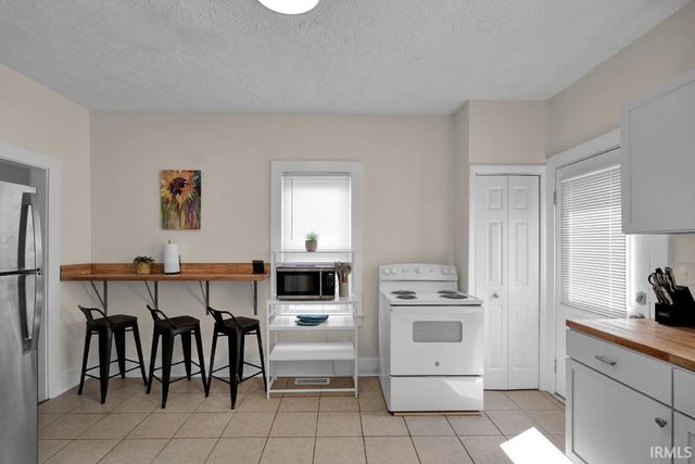 1814 Hercules Avenue, Evansville, IN 47711