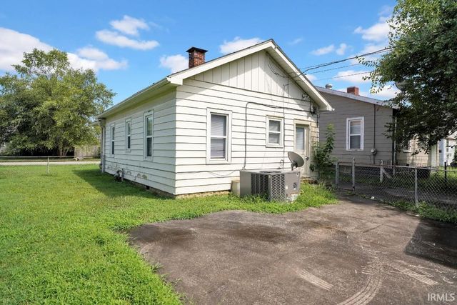 1814 Hercules Avenue, Evansville, IN 47711