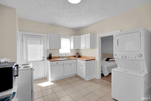 1814 Hercules Avenue, Evansville, IN 47711