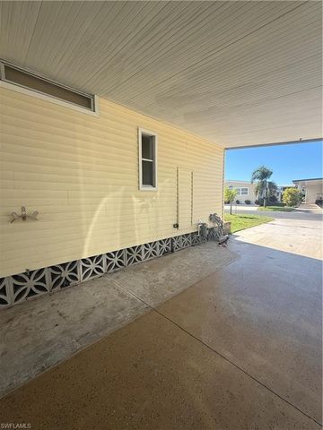 350 Shoreland DR, Fort Myers, FL 33905