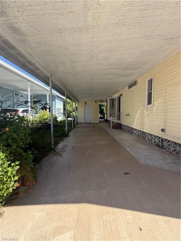 350 Shoreland DR, Fort Myers, FL 33905