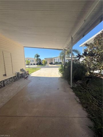 350 Shoreland DR, Fort Myers, FL 33905