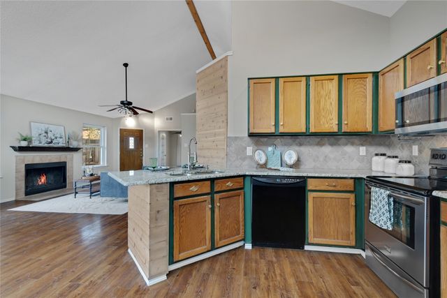 2024 Feather Lane, Lewisville, TX 75077