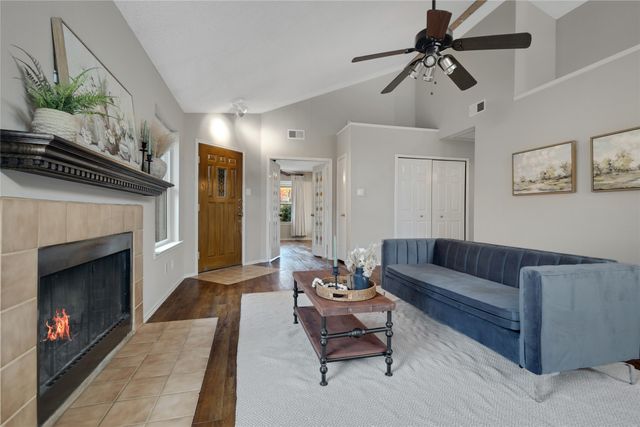 2024 Feather Lane, Lewisville, TX 75077