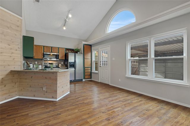 2024 Feather Lane, Lewisville, TX 75077