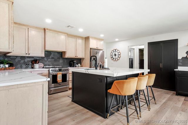 1115 N Kenwood Avenue, Broken Arrow, OK 74012