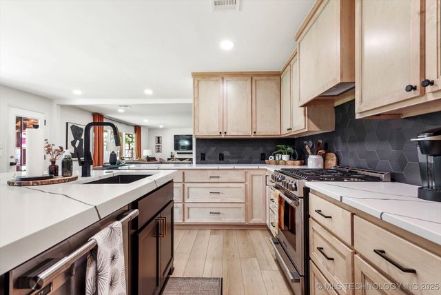 1115 N Kenwood Avenue, Broken Arrow, OK 74012