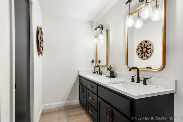 1115 N Kenwood Avenue, Broken Arrow, OK 74012