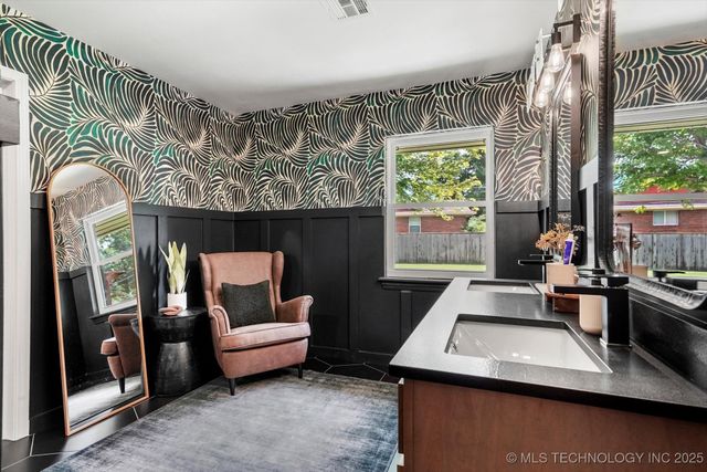 1115 N Kenwood Avenue, Broken Arrow, OK 74012