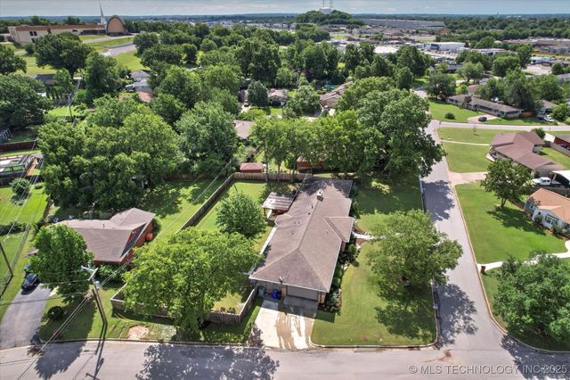 1115 N Kenwood Avenue, Broken Arrow, OK 74012