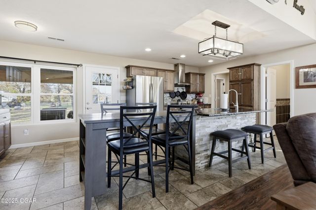 6346 County Lane 292, Carl Junction, MO 64834