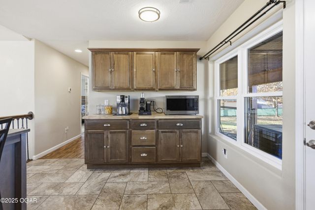 6346 County Lane 292, Carl Junction, MO 64834