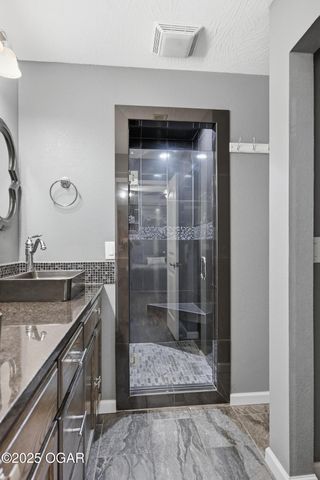 6346 County Lane 292, Carl Junction, MO 64834