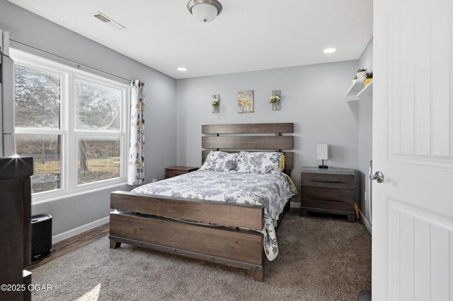 6346 County Lane 292, Carl Junction, MO 64834