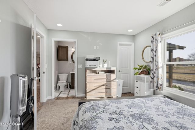 6346 County Lane 292, Carl Junction, MO 64834