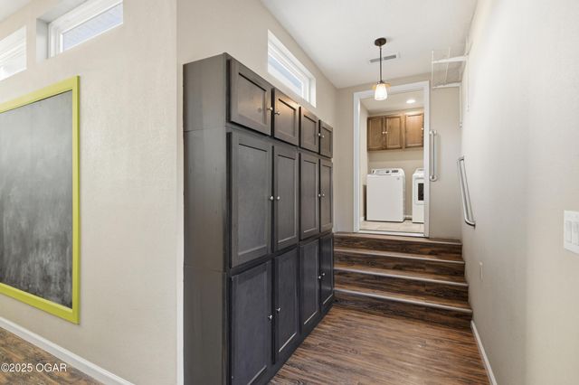 6346 County Lane 292, Carl Junction, MO 64834