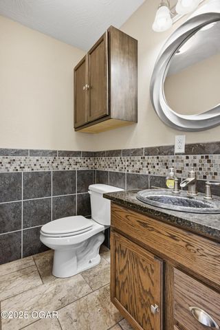 6346 County Lane 292, Carl Junction, MO 64834