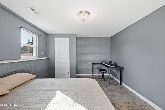 6346 County Lane 292, Carl Junction, MO 64834