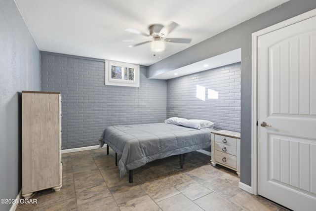 6346 County Lane 292, Carl Junction, MO 64834