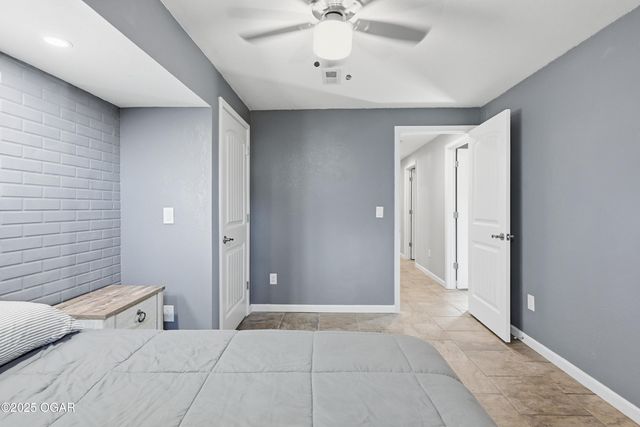 6346 County Lane 292, Carl Junction, MO 64834