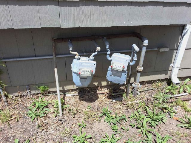 3020 E 19 th, Oakland, CA 94601