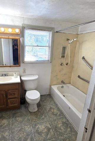 3020 E 19 th, Oakland, CA 94601