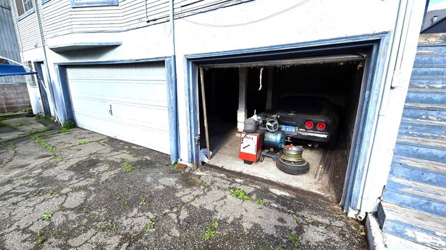 3020 E 19 th, Oakland, CA 94601