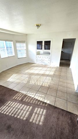 3020 E 19 th, Oakland, CA 94601