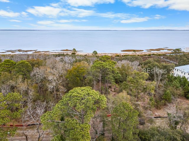 281 Mitchellville Rd, Hilton Head Island, SC 29926
