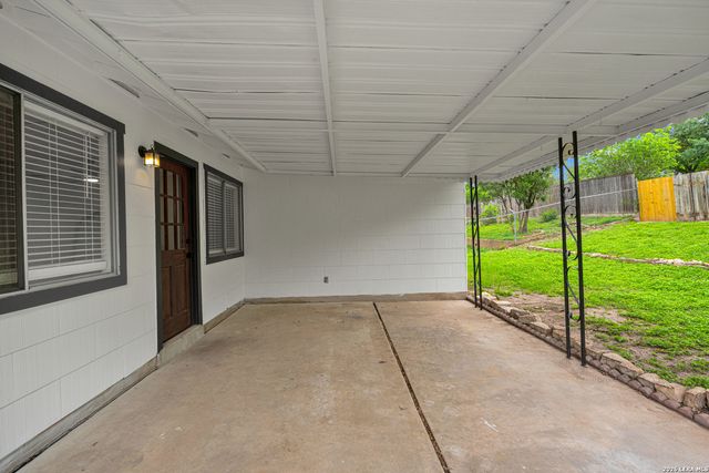 7022 FOREST MEADOW ST, San Antonio, TX 78240