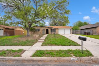 7022 FOREST MEADOW ST, San Antonio, TX 78240