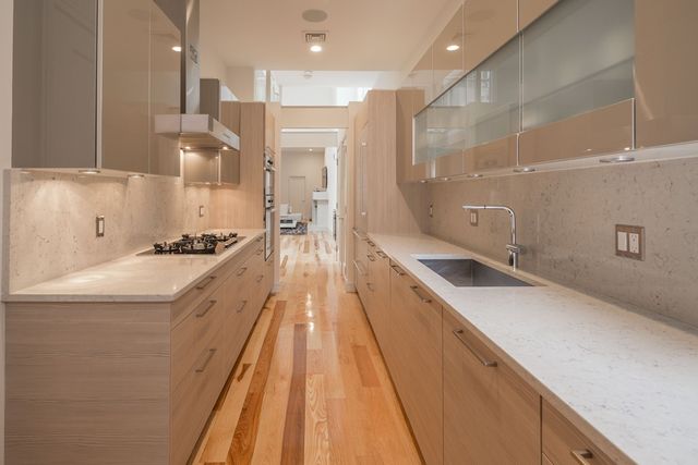 37 Winchester St, Boston, MA 02116