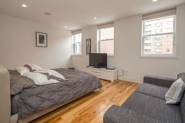37 Winchester St, Boston, MA 02116