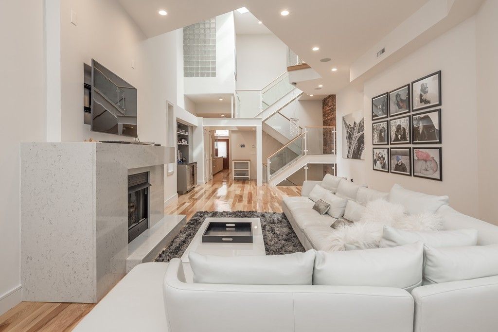 37 Winchester St, Boston, MA 02116