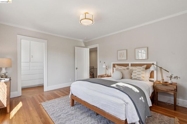 1021 Longridge Rd, Oakland, CA 94610