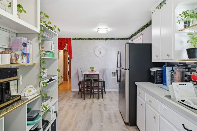 56 Marion St, Chicopee, MA 01013