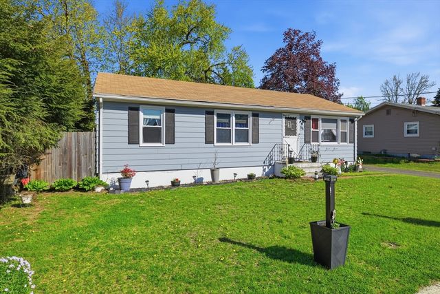 56 Marion St, Chicopee, MA 01013