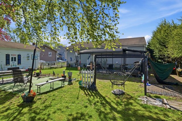 56 Marion St, Chicopee, MA 01013