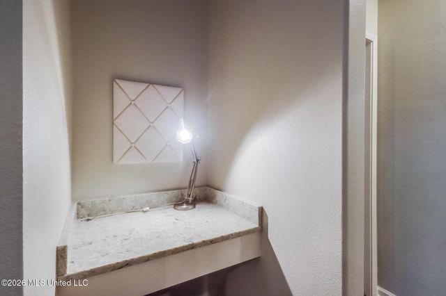 2252 Beach Drive, 1102, Gulfport, MS 39507