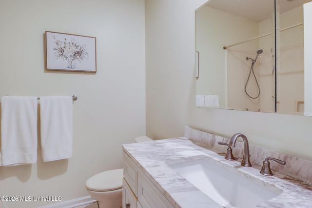 2252 Beach Drive, 1102, Gulfport, MS 39507