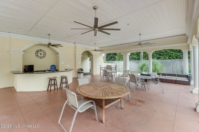 2252 Beach Drive, 1102, Gulfport, MS 39507